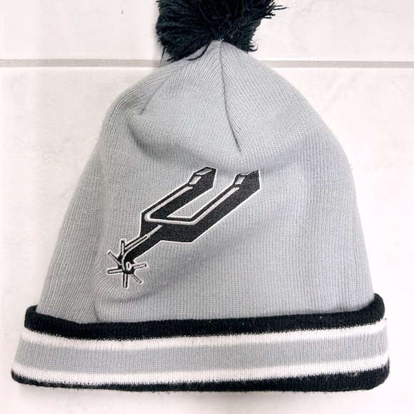 Mitchell & Ness San Antonio Spurs Winter Hat Toque Beanie - Picture 2 of 6